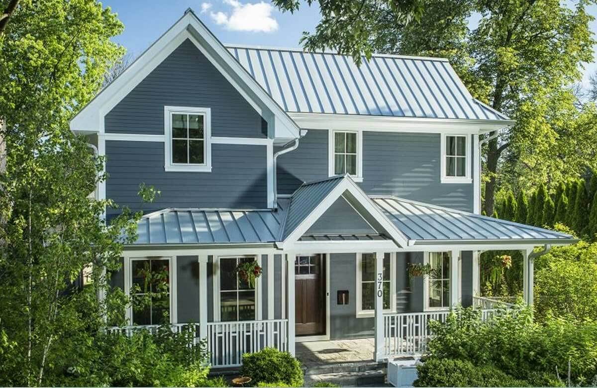 What Color To Paint House With Green Metal Roof